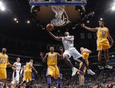 快船不断突破！，Ming连续十二场比赛得分超过险胜上演精彩一战